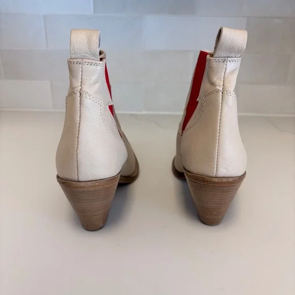Free People Flash Chelsea Lightning Bolt Ankle Boots Leather Western Size 36.5 - Picture 4 of 6